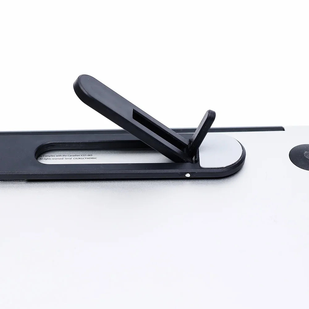 Universal laptop holder