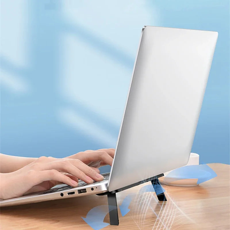 Universal laptop holder