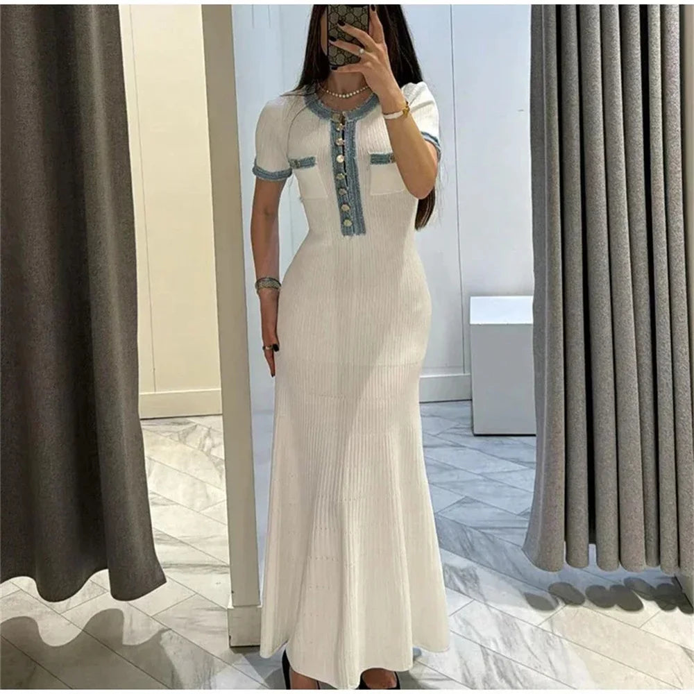 Elegant Contrasting Women Knit Maxi Dress
